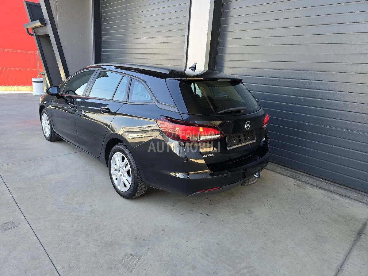 Opel Astra K 2016 photo 3