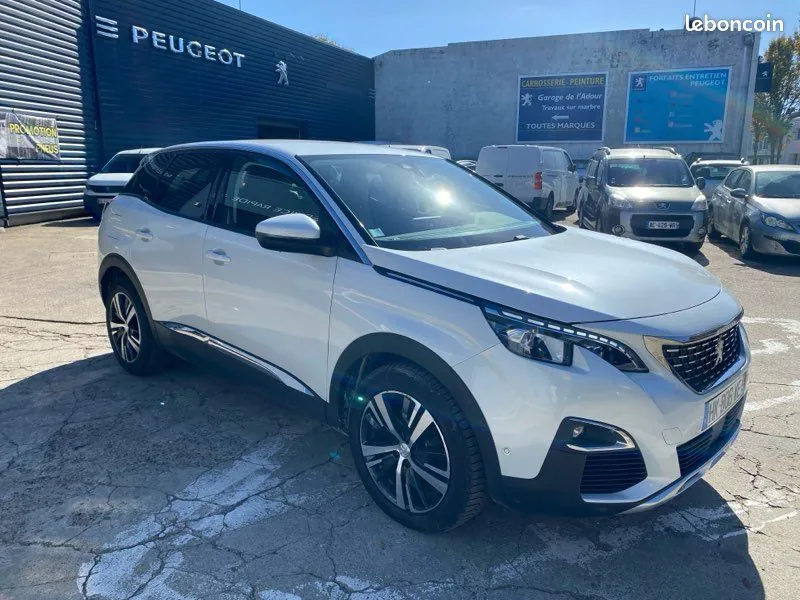 Peugeot 3008 2019 photo 2