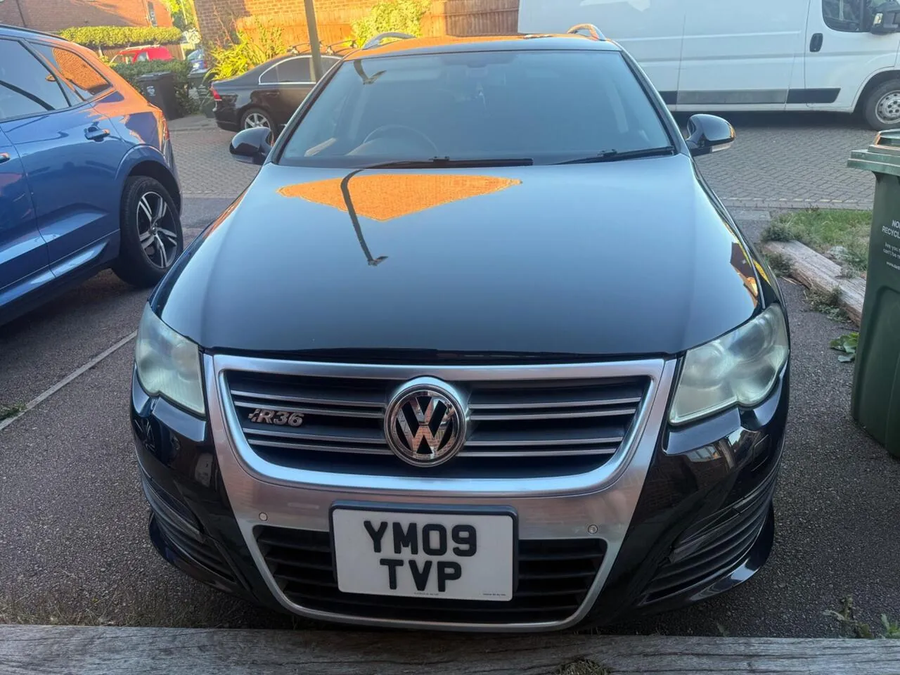 Volkswagen Passat 2009 photo 2