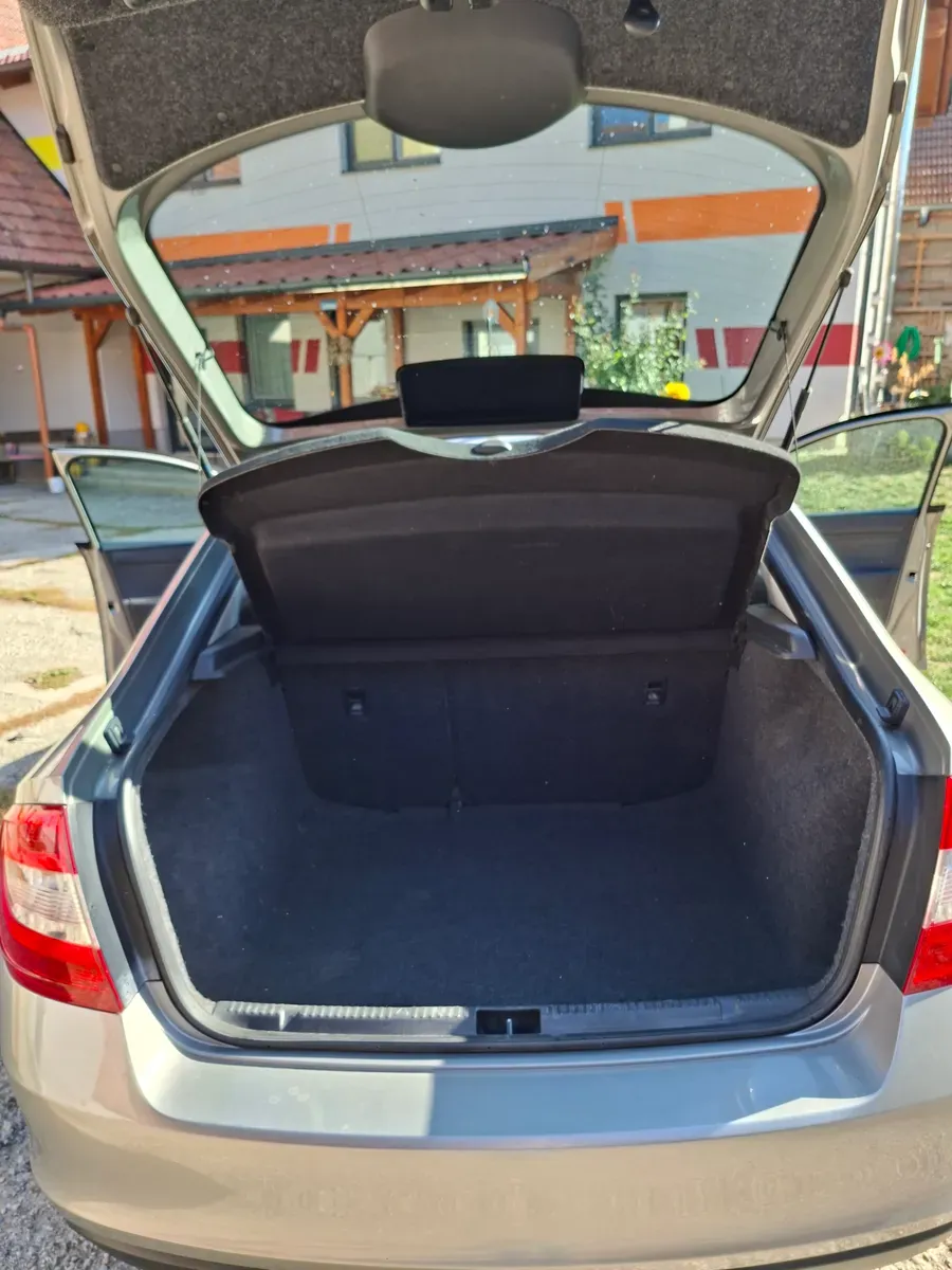 Skoda Rapid 2013 photo 3