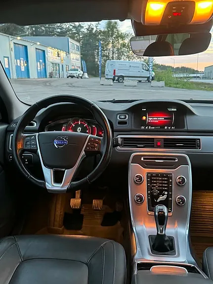 Volvo V70 2015 photo 4