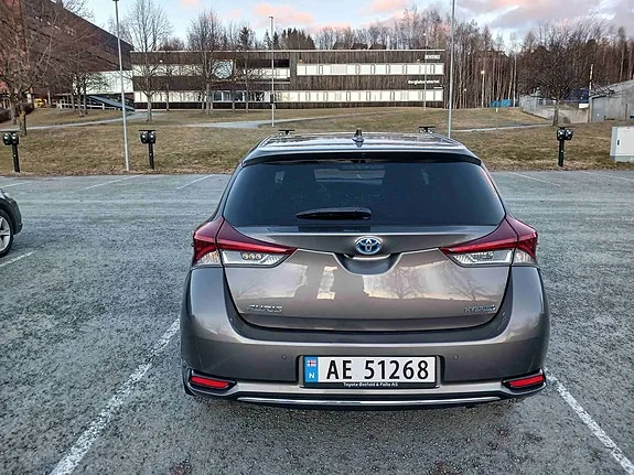 Toyota Auris 2017 photo 5