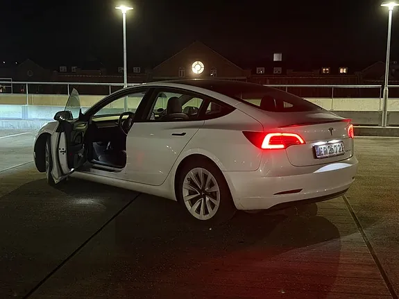 Tesla Model 3 2021 photo 5
