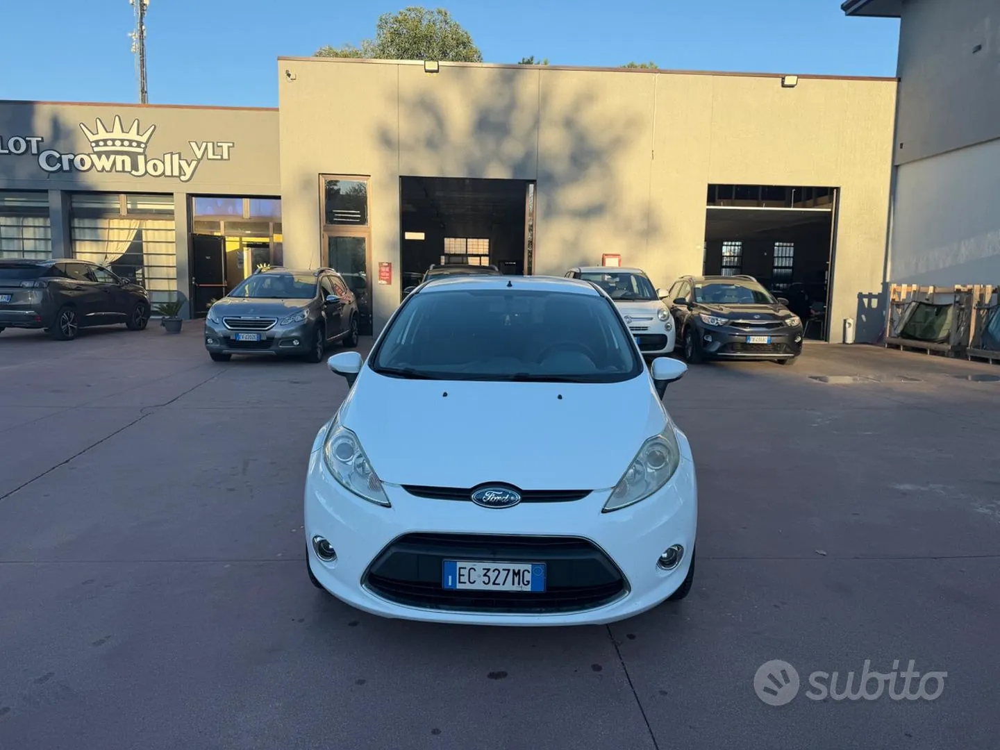 Ford Fiesta 2010 photo 2