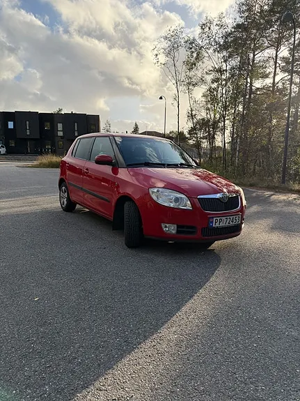 Skoda Fabia 2008 photo 3