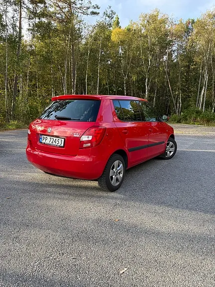 Skoda Fabia 2008 photo 5