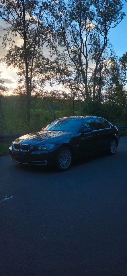 BMW E90 330Xi
