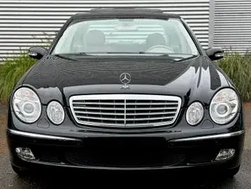 Mercedes-Benz E-Class 2002 photo 3