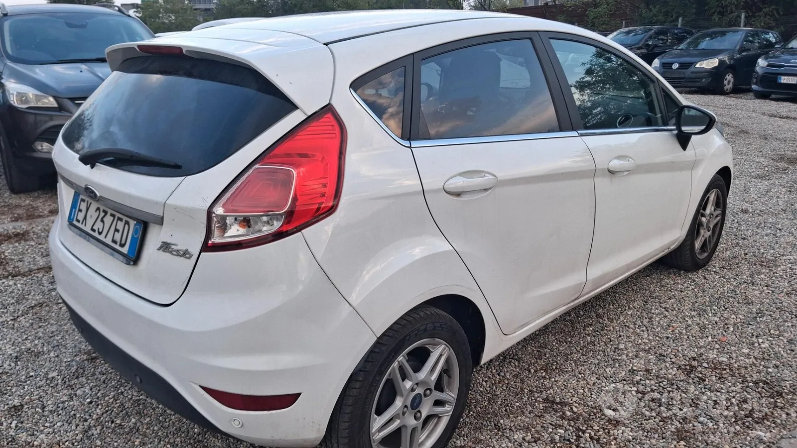 Ford Fiesta 2014 photo 5