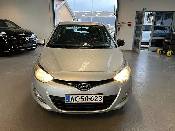 Hyundai I20 2013 photo 3
