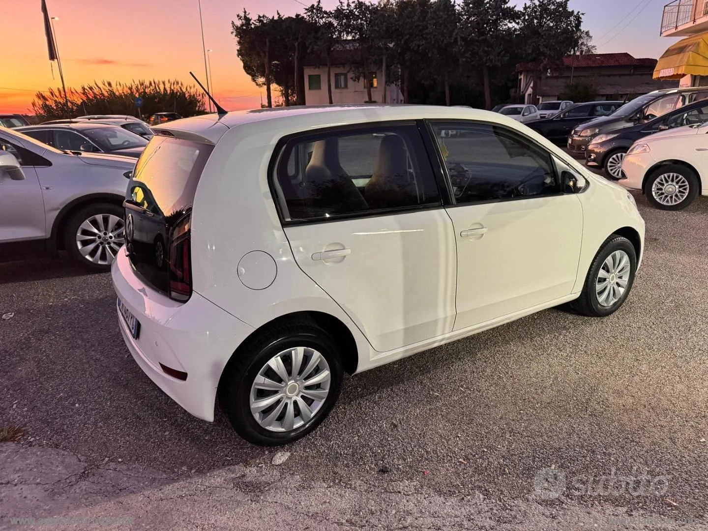 Volkswagen Up