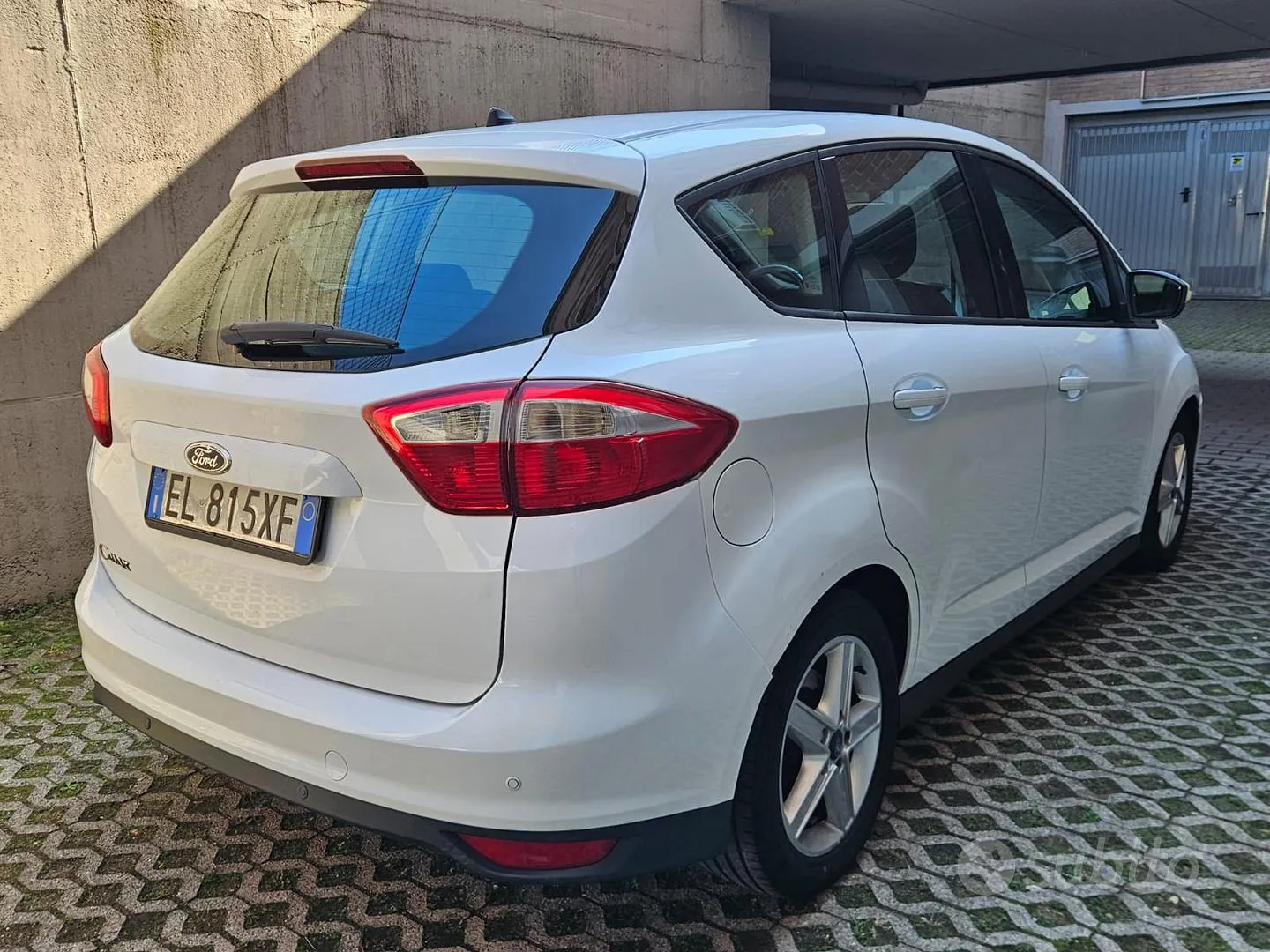 Ford C-Max 2012 photo 3