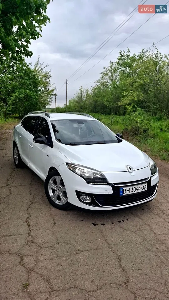 Renault Megane 2013 photo 4