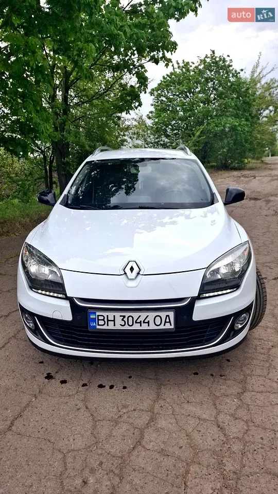 Renault Megane 2013 photo 3