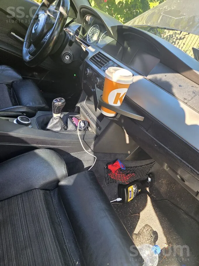 BMW 525 2006 photo 2