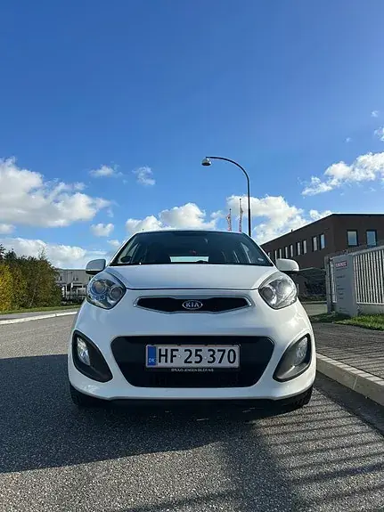 Kia Picanto 2012 photo 2