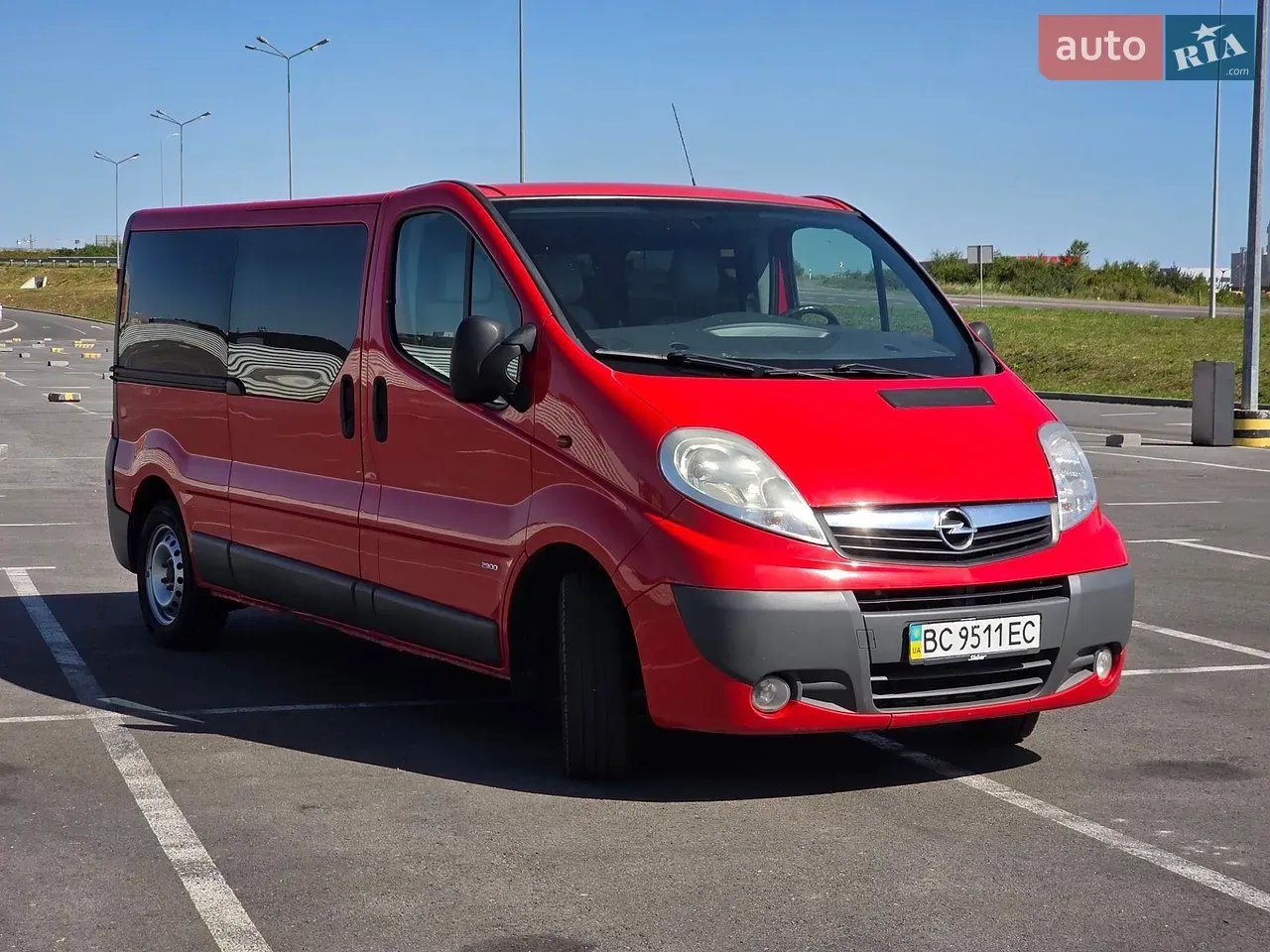 Opel Vivaro 2010 photo 3