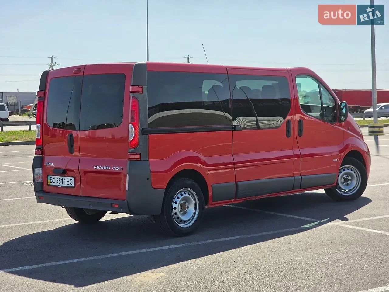 Opel Vivaro 2010 photo 5