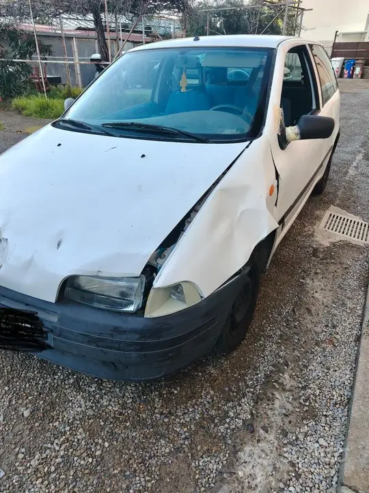 Fiat Punto 1997 photo 2