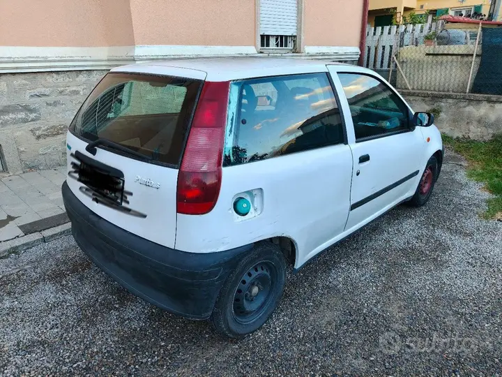 Fiat Punto 1997 photo 4