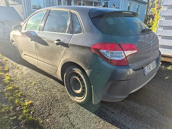Citroen C4 2011 photo 3