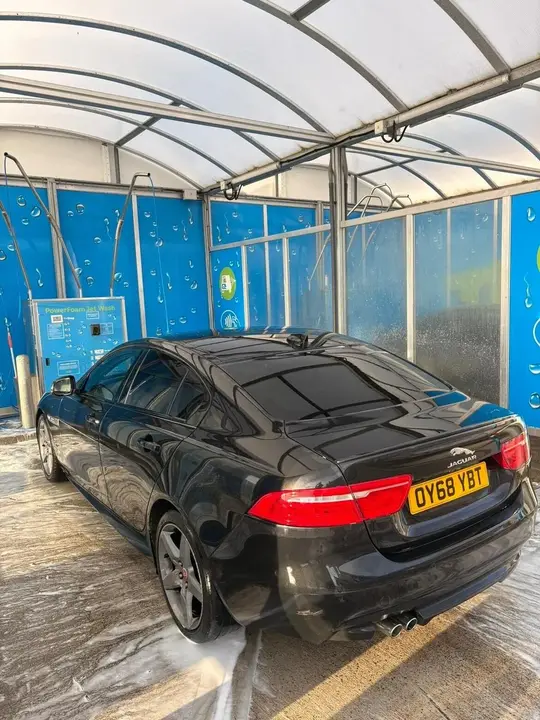 Jaguar Xe 2018 photo 3