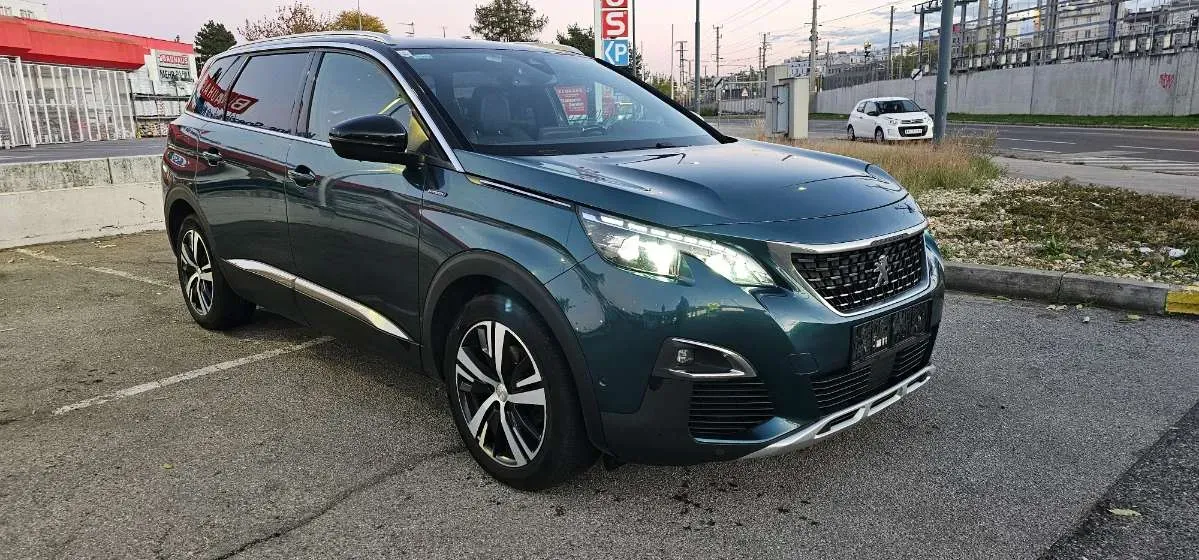 Peugeot 5008