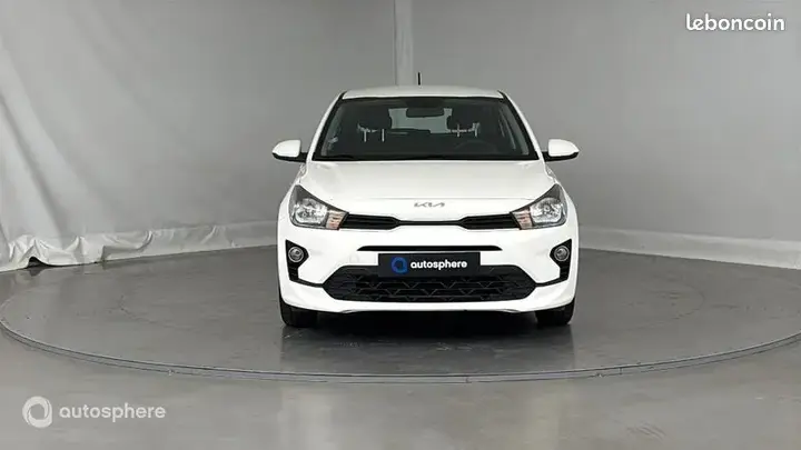 Kia Rio 2023 photo 2