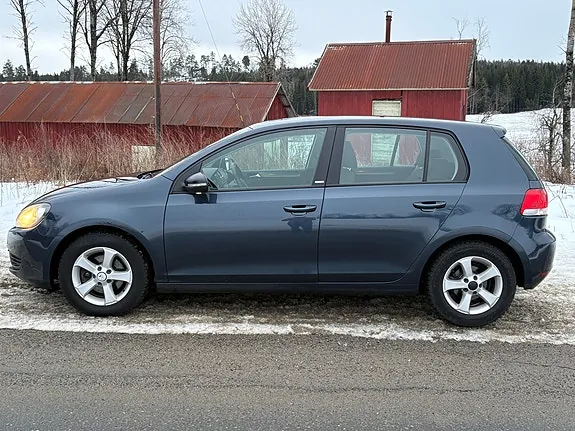 Volkswagen Golf 2012 photo 4