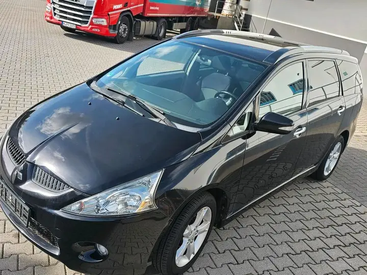 Mitsubishi Grandis