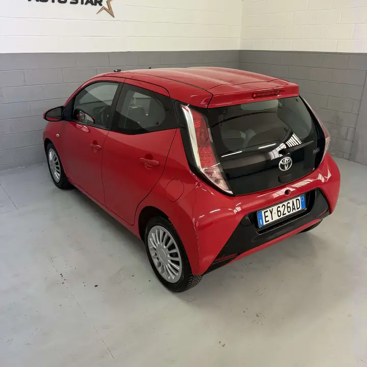 Toyota Aygo 2015 photo 5