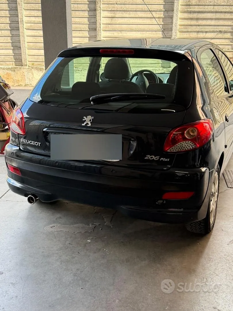 Peugeot 206 2011 photo 4