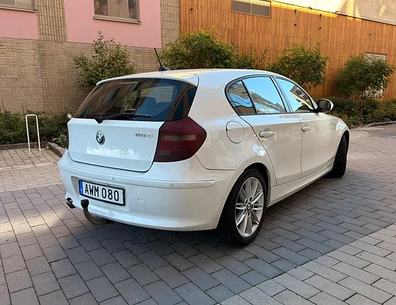 BMW 118D 2011 photo 3