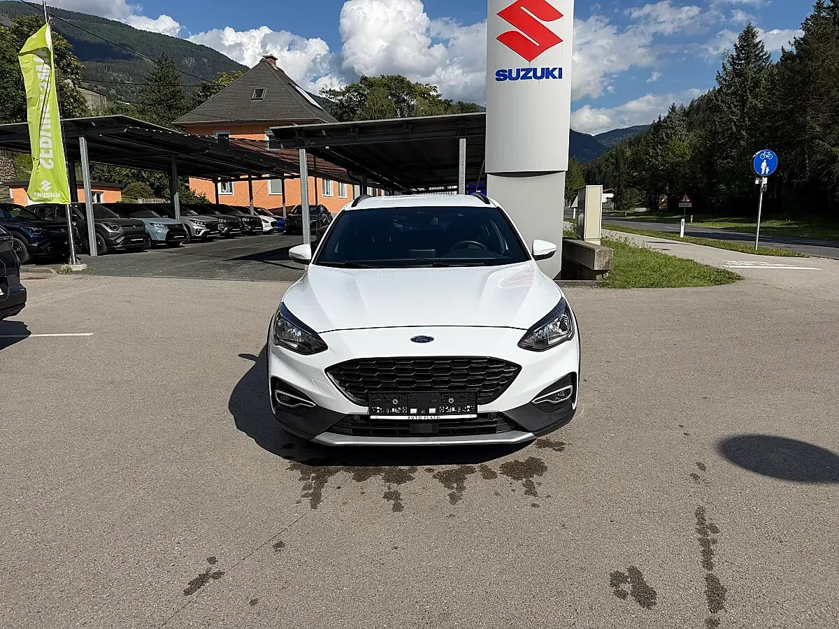 Ford Focus 2019 photo 2