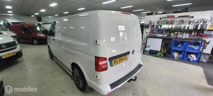Volkswagen Transporter 2016 photo 3