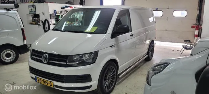 Volkswagen Transporter 2016 photo 2