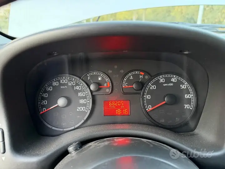 Fiat Punto 2005 photo 5