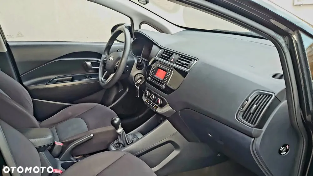 Kia Rio 2016 photo 3