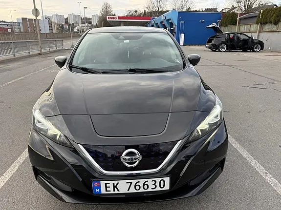 Nissan Leaf 2018 photo 2