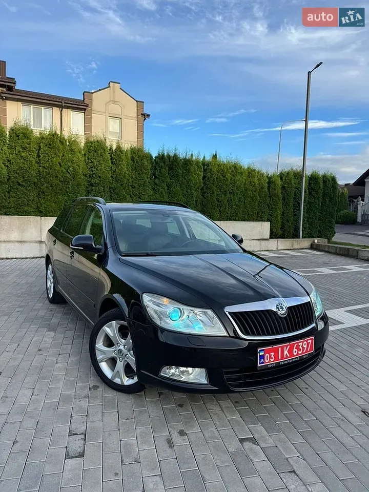 Skoda Octavia 2012 photo 3