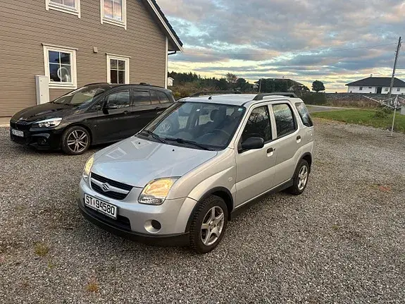 Suzuki Ignis 2004 photo 2