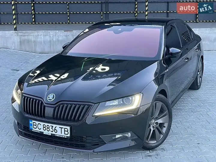 Skoda Superb 2018 photo 4