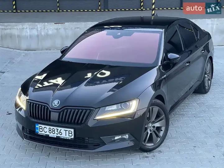 Skoda Superb 2018 photo 5