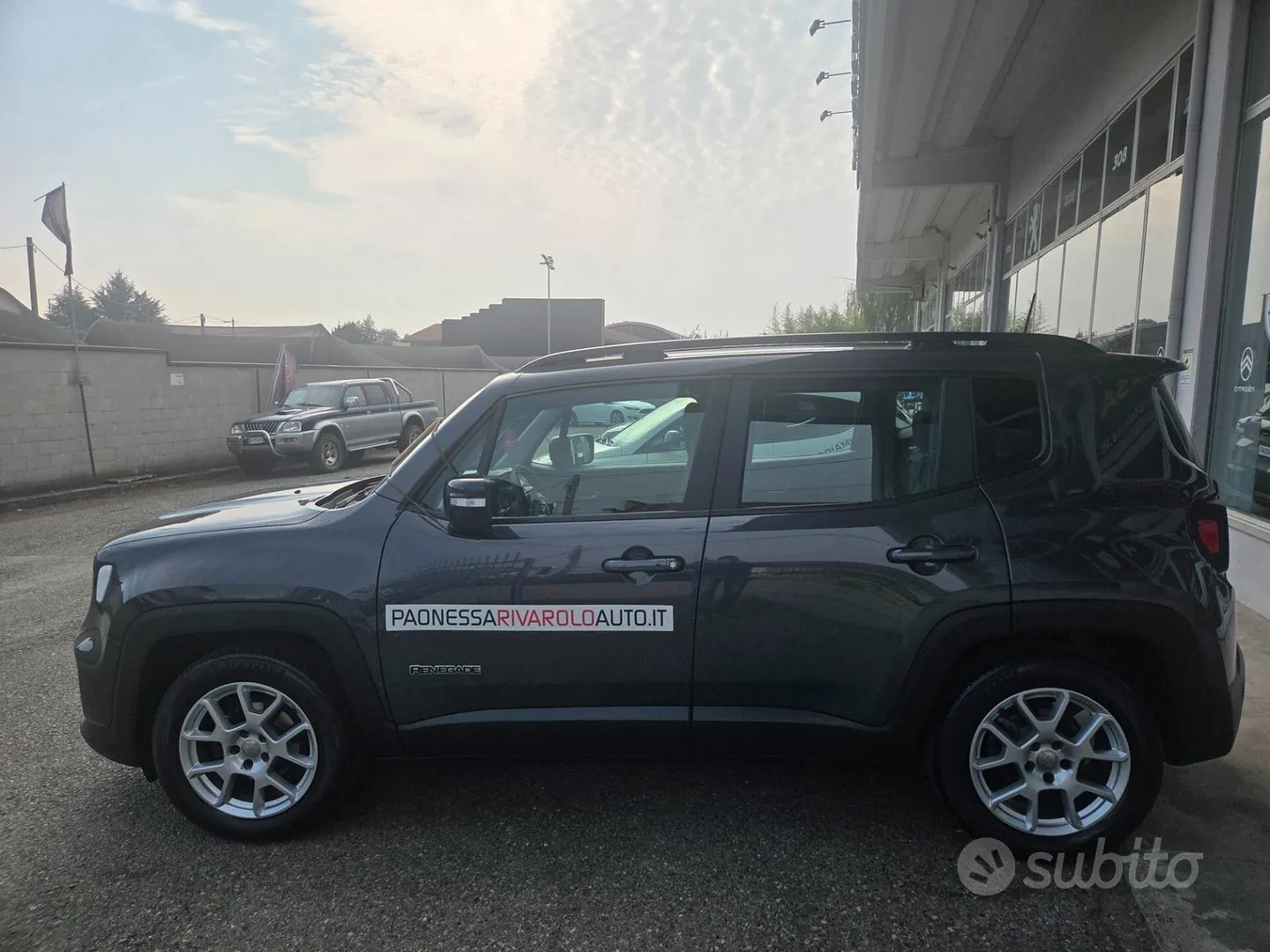Jeep Renegade 2023 photo 3