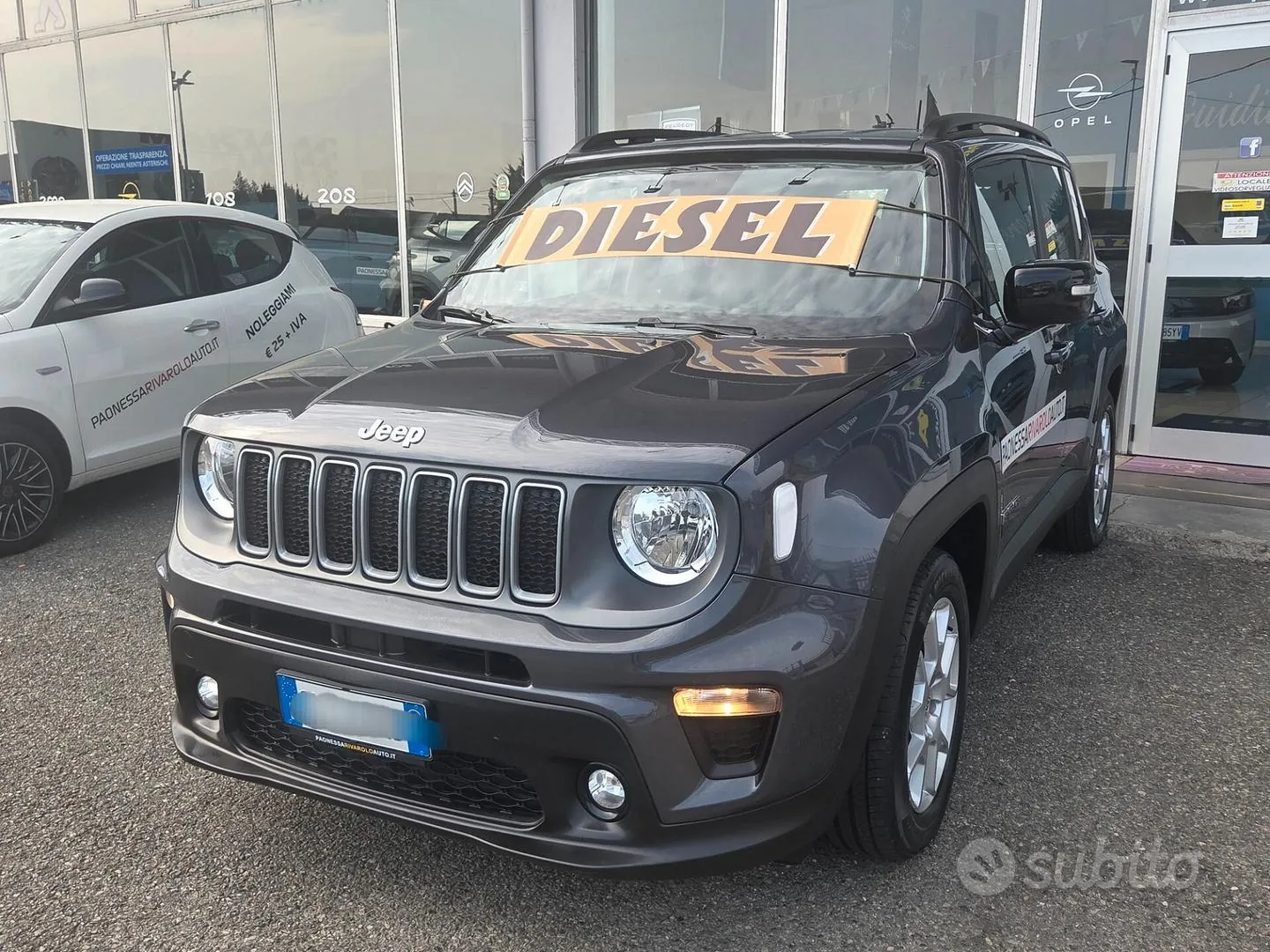 Jeep Renegade 2023 photo 2