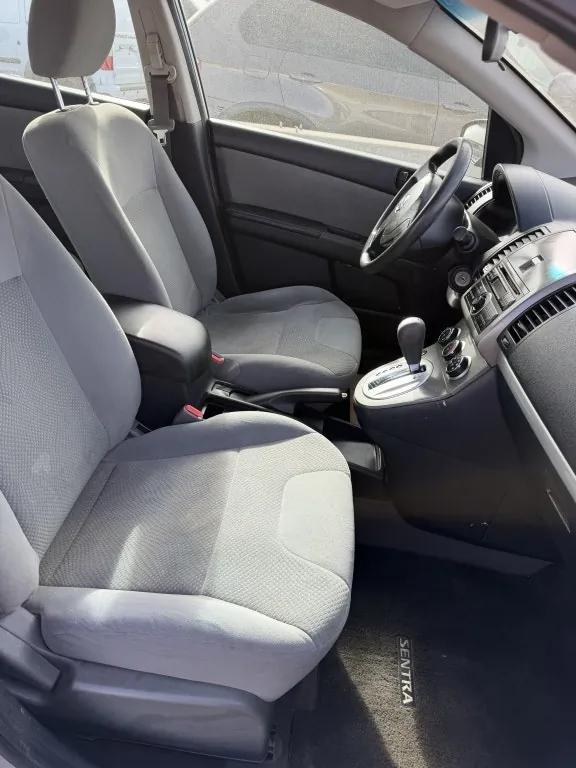 Nissan Sentra 2010 photo 5