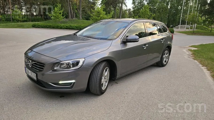Volvo V60 2015 photo 4