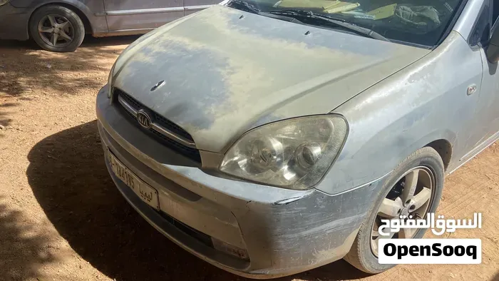 Kia Carens 2009 photo 2