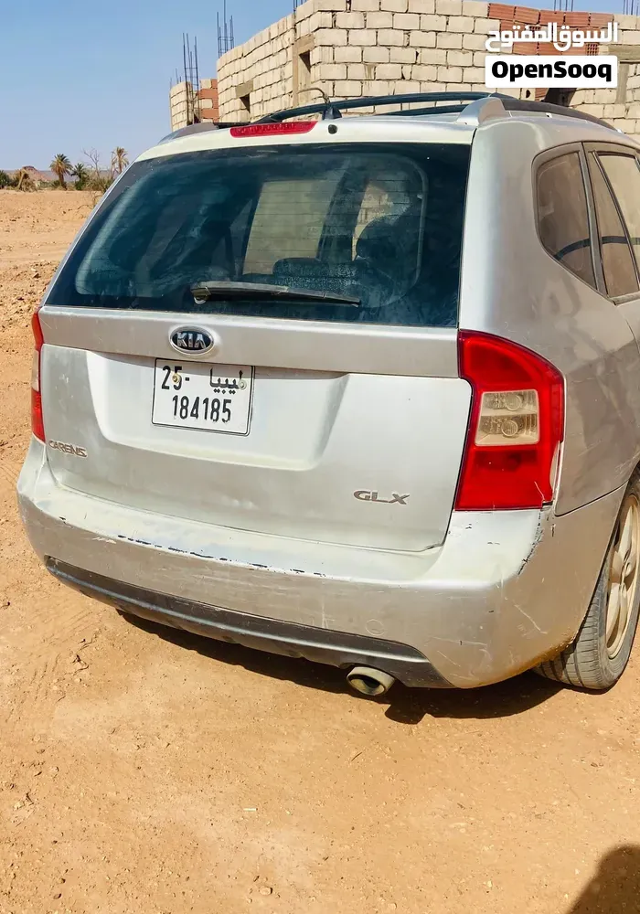Kia Carens 2009 photo 3