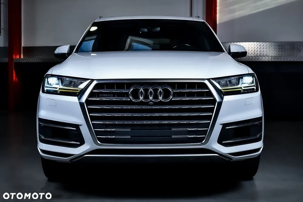 Audi Q7 2018 photo 2